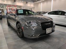 کرایسلەر 300